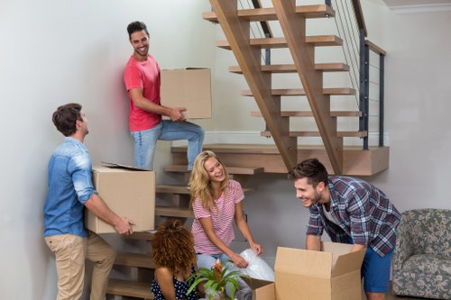 Man and van removals moving household items in Holloway