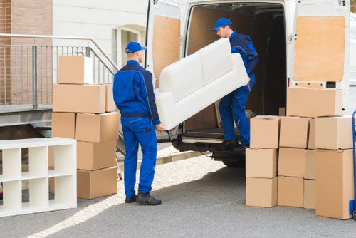 Local man with van removal service for Holloway homes and flats