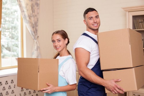Commercial and residential moving truck service in Holloway